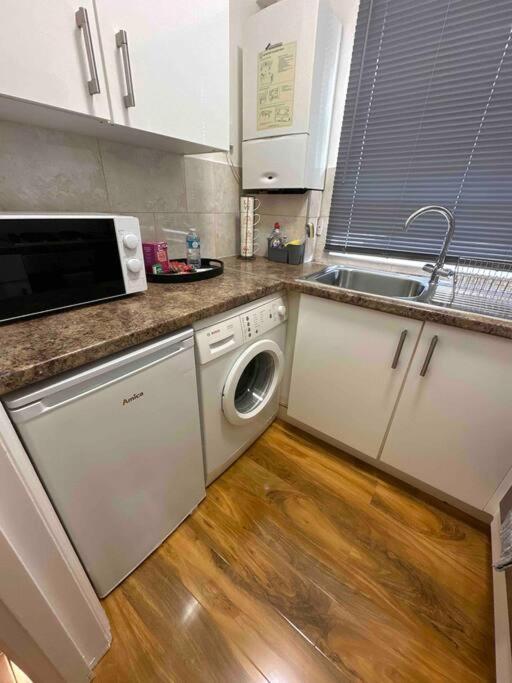 Central Ground Floor Studio Лондон Екстер'єр фото
