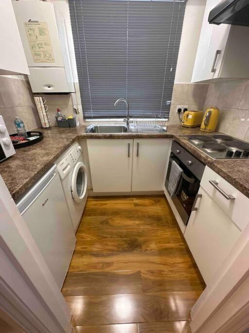 Central Ground Floor Studio Лондон Екстер'єр фото